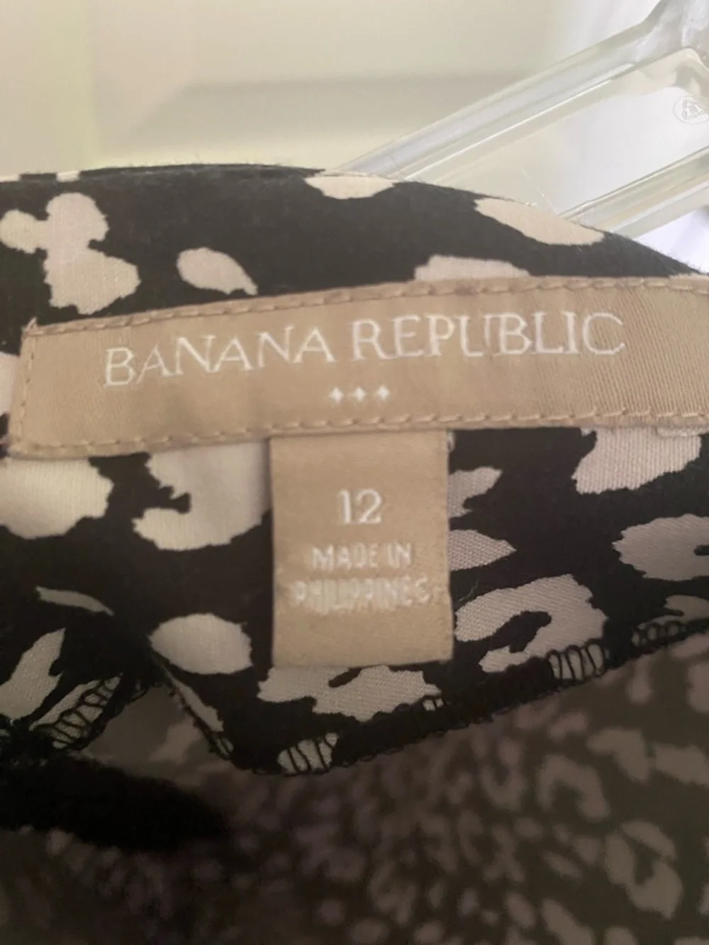 Banana Republic classic silhouette